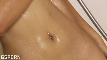 Gadis Thailand Asia Yang Seksi Masturbasi Dan Mandi Sambil Membasahi Memek Berbulunya