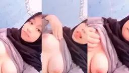 Gadis Berjilbab Tiktok Pamer Payudara Montoknya