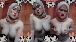 Rayud Berhijab, Remas Penuh Payudaranya Yang Menggoda