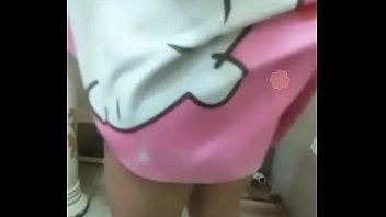 Mandi Panas Desi Di Kamar Mandi