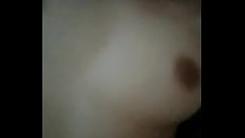 Gadis Tiongkok Yang Menggoda Dengan Gaun Qipao Ketat