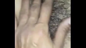 Menggoda Celah Basah Ibu Desi Yang Menggairahkan