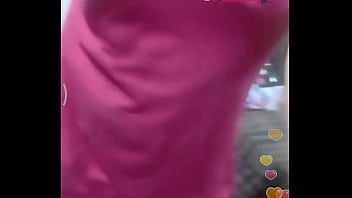 Gadis Bigo Live | Tanpa Bra, Payudara Menggoda