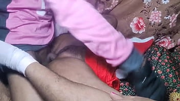 कocok Banget Nih, Di Malam Natal Jilbabnya Lepas, Suamiku Ngentot Adik Ipar Pertamanya Yang Masih Perawan, Sambil Dia Pakaikan Salwar Ketat Yang Bikin Nafsu