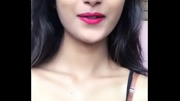 Gadis Desi Menggoda Dengan Kedip Mata Yang Menggairahkan