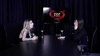 Melina Khalifa: Ibu Yang Dingin Di Ranjang, Tapi Liar Saat Menghisap Hingga Tenggorokan Dalam (tonton Di: Sheer/red)