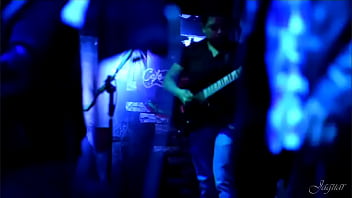 Goyangan Panas Di Café Latino (live)