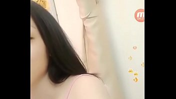 Tetesan Susu Gadis Vietnam Di Bigo Live