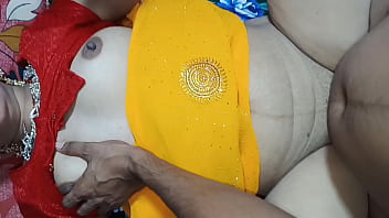 बहू रात में ससुर के कमरे में घुस गई, दोनों के बीच गर्माहट भरी मुलाकात हुई