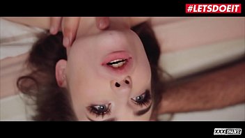 Gadis Rusia Nakal Menggoda Sahabat Pacarnya – Angel Rush & Pablo Ferrari Dalam Adegan Panas