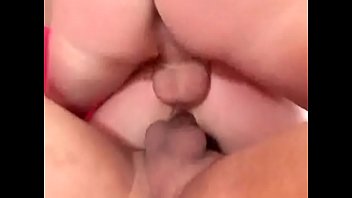 Gadis Pirang Missy Monroe Membungkuk Untuk Kontol Tebal Ayah Dan Melahap Sperma Dalam Threesome