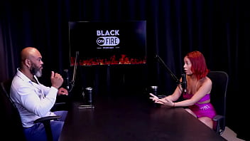 Ibu Dan Ayah Mendukungnya, Bruna Ferrari Berbagi Pengalaman Mesra Dengan Tiga Pria, Jawab Tantangan ‘aku Tidak Pernah’, Dan Pamer Keahlian Ranjang