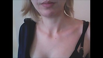 Ibuku Tiri Gila! Dia Selalu Kentut Keras Di Mana-mana Sampai Semua Orang Mendengar!