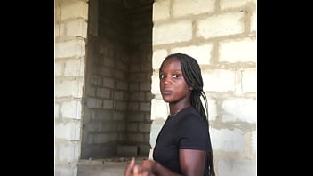 Tarian Telanjang Gila Si Jalang Untuk Penggemar Setianya