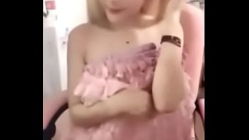 Gadis Tionghoa Yang Menggoda Dan Penuh Gairah