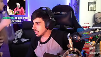 Aroyitt Se Agacha Para Que Le Miren El Culo