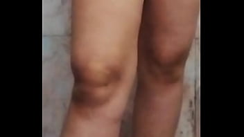 Gadis Desi Panas Mengoceh Di Kamar Mandi Dengan Bahasa Hindi