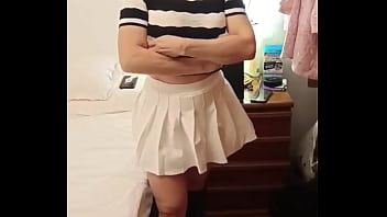 Ketika Pacarku Pergi, Aku Malah Menemukan Ibunya Telanjang Dan Akhirnya Menggauli Ibu Pacarku