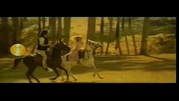 Kisne Kaha Is Pal Yahan Sirf Pyaar Ki Baatein Hoti Hain?