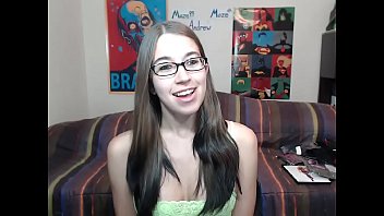 Alexxxcoal Menggoda Dengan Membuka Payudara Di Live Webcam 6cam.biz