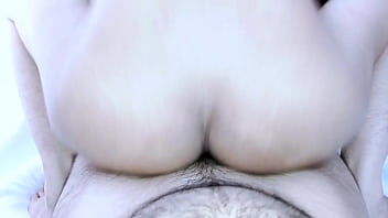 Gadis India Dengan Memek Ketat Ditiduri Bos Suami Dalam Permainan Seks Berbahasa Hindi