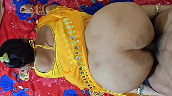 ससुर ने बहू को उसके कमरे के बिस्तर पर जबरदस्ती चोदा, हिंदी में गंदी आवाजें और अश्लील हरकतें