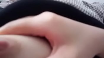 Gadis Tionghoa Yang Menggoda Dengan Timer Kamera Sendiri