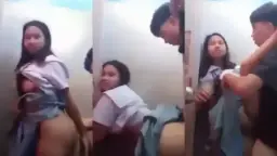 Gadis Sma Digoyang Ganas Di Kamar Mandi