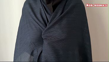 Ibu Tiri Berjilbab Arab Digoyang Tetangga