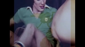 Fantasi Mesum Dengan Kakak Tiri Bergaya Retro