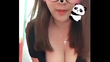 Bigo Live: Panggung Panas Untuk Eksplorasi Sensual