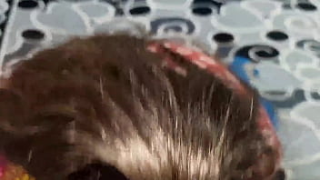 Ibu Tiri Desi Menggoda Remaja Dengan Rayuan Mesra Dan Suara Menggairahkan