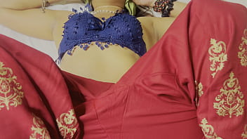 Mausi Ke Ladke Ne Choda Jab Woh Ration Lene Gayi Thi Akele Ghar Mein