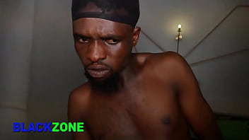 Kakak Tiriku Yang Menggoda