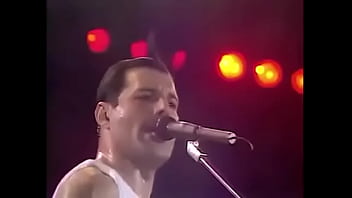 Ratu Panggung Yang Menggoda: Kenikmatan Liar Queen Di Tahun 1986