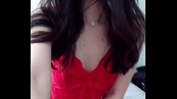 Gadis Oriental Yang Menggoda