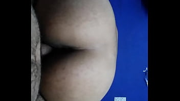 Gadis India Yang Menggoda Dengan Lekuk Tubuhnya Yang Mempesona