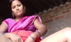 Bibi Desa Pamer Kemaluan Basah