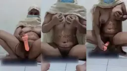 Jameela Mengenakan Mukena Yang Menggoda Dan Menantang