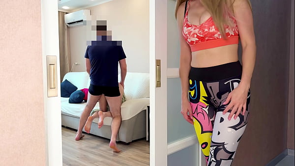 Saat Istriku Keluar, Aku Menggila Dengan Adiknya – Adegan Panas Amatir Rusia Dengan Percakapan Dan Subtitle Inggris