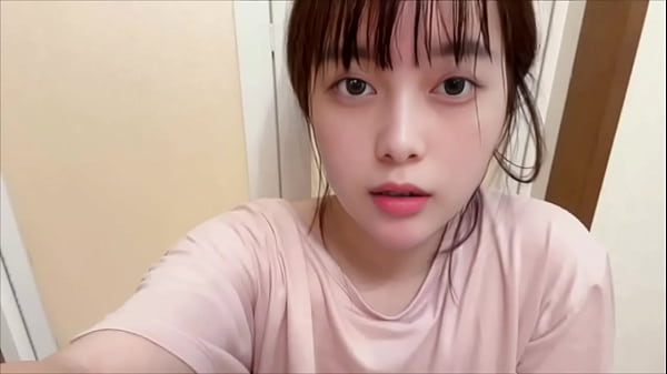 Masturbasi Dengan Memegang Vagina Bau Keringat Sepulang Gym, Mahasiswi Dengan Bulu Kemaluan Lebat.