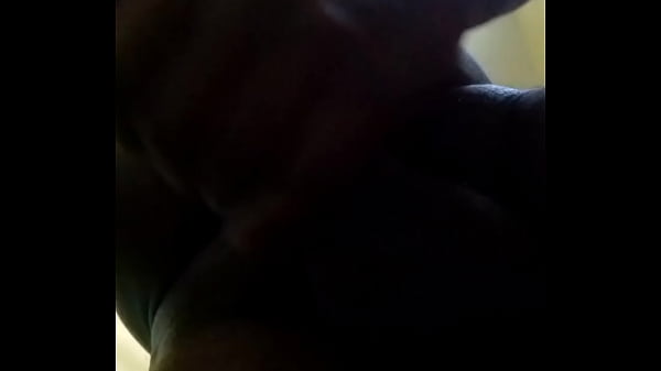 Pria India Menggenggam Dan Mengocok Batangnya Yang Keras