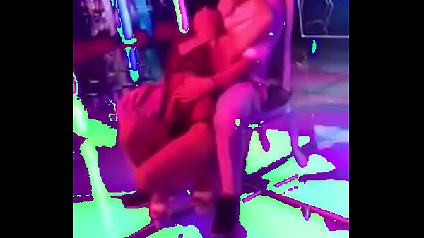 Tarian Erotik Di Sauna Tiongkok