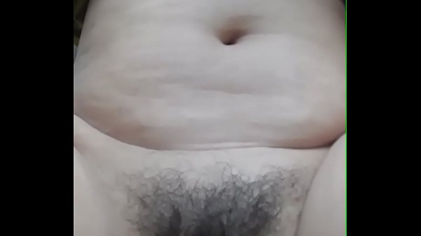 Tubuh Telanjang Bergeliat Dalam Nafsu Yang Membara