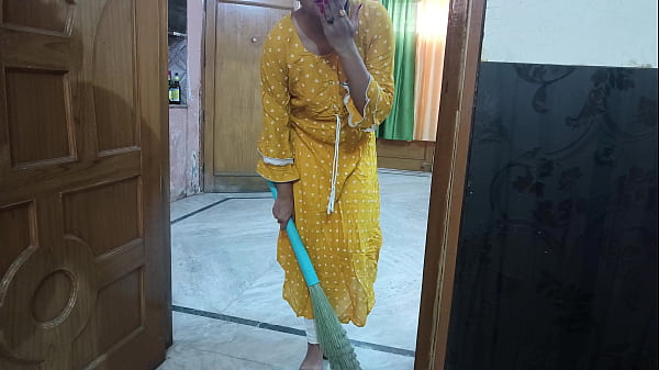 Desisaarabhabhi – Pembantu Pemalu Dengan Payudara Besar Menggoyang Bosnya, Nikmatnya Sampai Teriak-teriak Dalam Audio Hindi