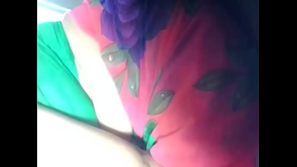 Pusar Tante Desi Yang Menggoda