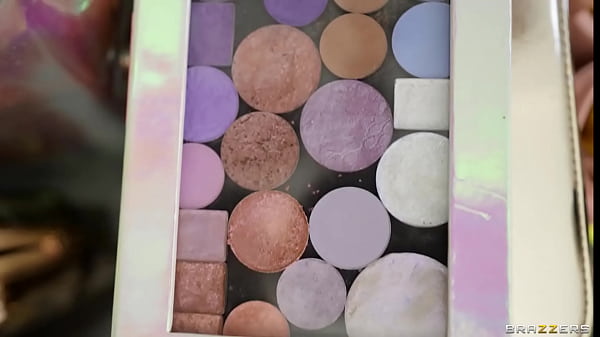 Elsie Dibuka Lebar Untuk Brazzers – Tonton Adegan Panasnya Di Zzfull.com/elsi