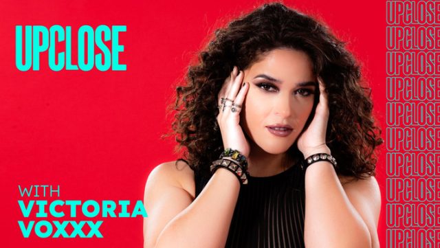 Intimasi Panas Victoria Voxxx: Sebuah Pandangan Dekat Yang Menggoda