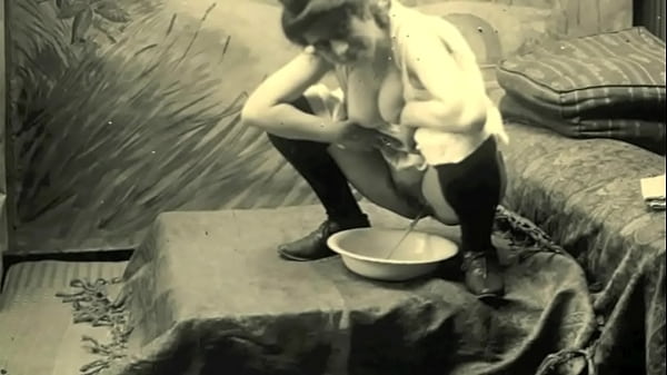 Kisah Panas Nenek Tiri: Petualangan Erotik Rahasia Seorang Pria Inggris Di Era Victoria