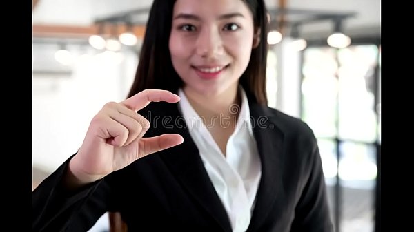 Pria Asia Yang Dominan Dan Menggoda